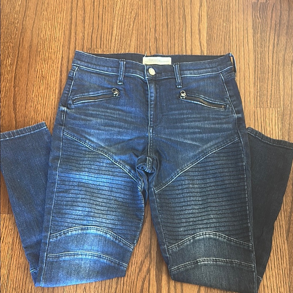EUC Gap True Skinny Jeans Moto Fashion with zipper and seamed detailing - Picture 1 of 5